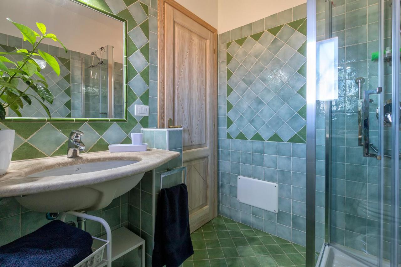 House Of Lens Apartment Golfo Aranci Exterior photo